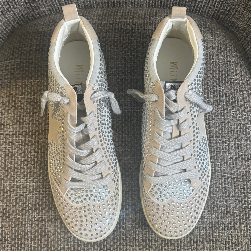 Mi.iM Miko Rubber Sole Lace-up Rhinestone Suede Star Sneakers size 8.5 - Picture 3 of 11